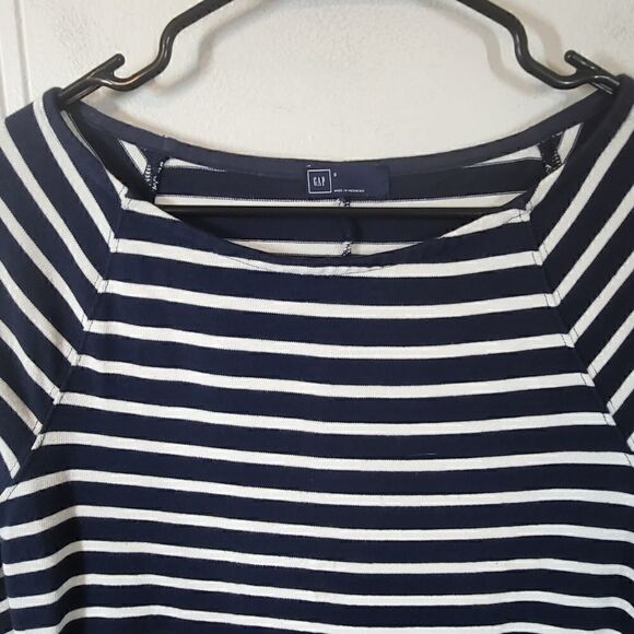 Gap Dress    - Picture 8 of 9